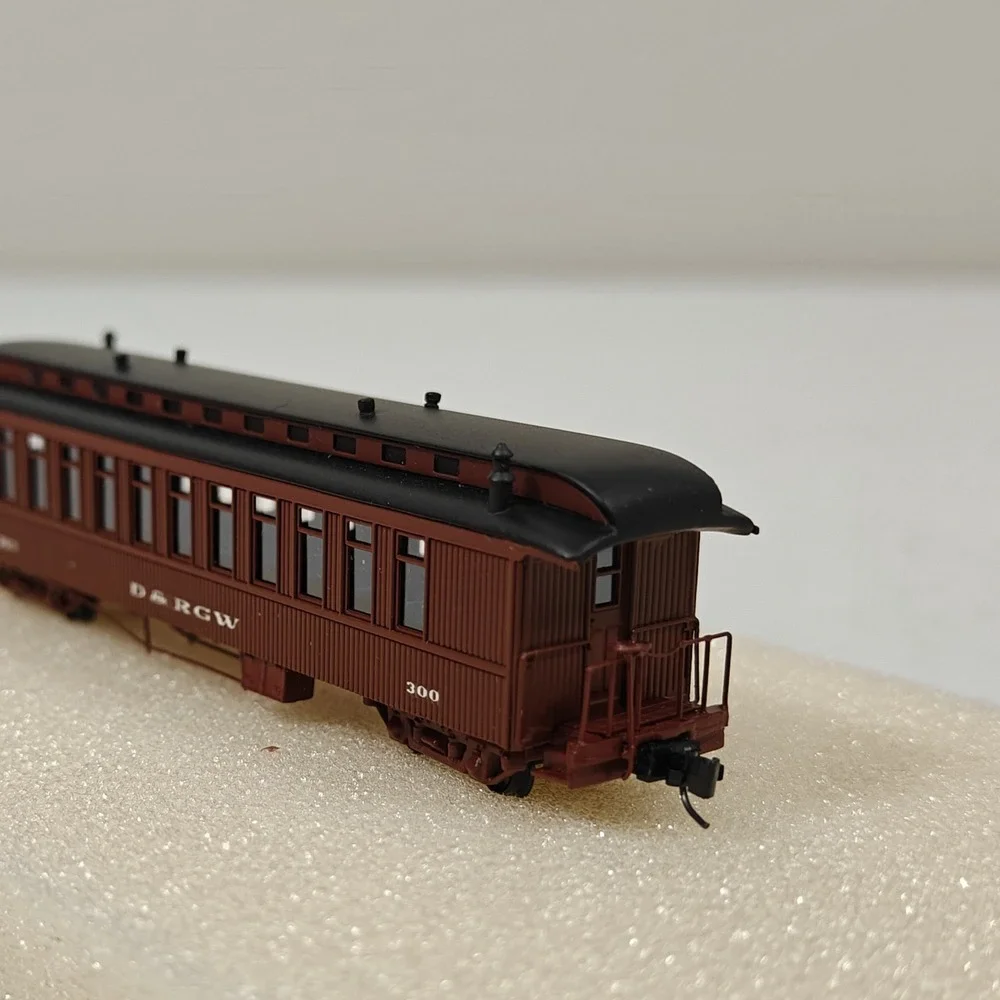Lok 14 27005 D&RGW Coach #300 Denver & Rio Grande Western Nn3 Scale Brass READ
